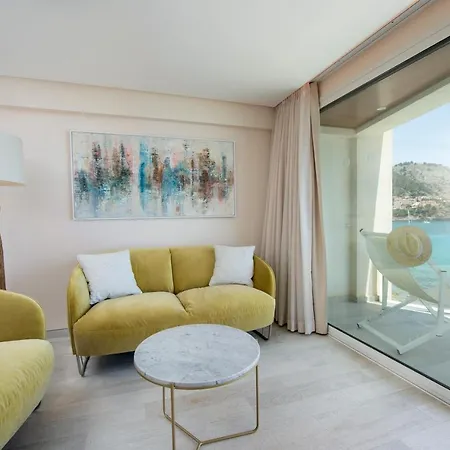 Melbeach & - Adults Only Отель 4*