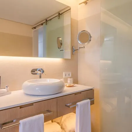 Hotel Melbeach & - Adults Only