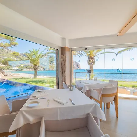 Melbeach & - Adults Only 4*